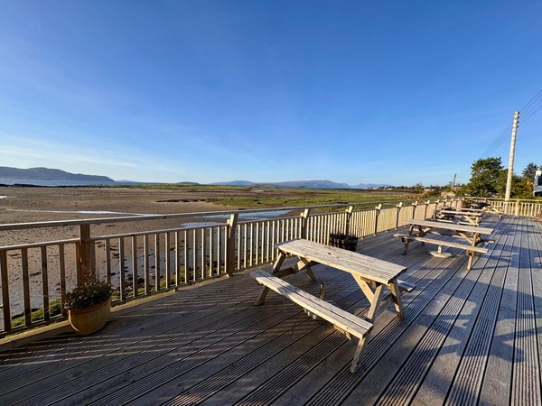 Harrapool Hideout — shared decking
